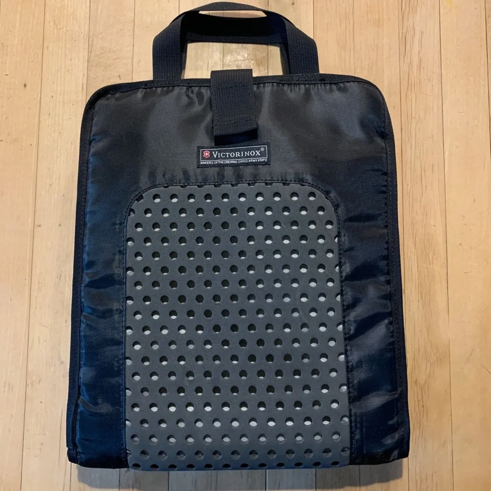 VICTORINOX laptop sleeve case